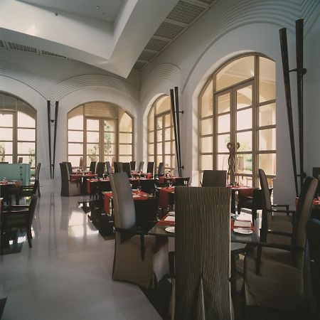 Trident Gurgaon Hotel Екстериор снимка The restaurant