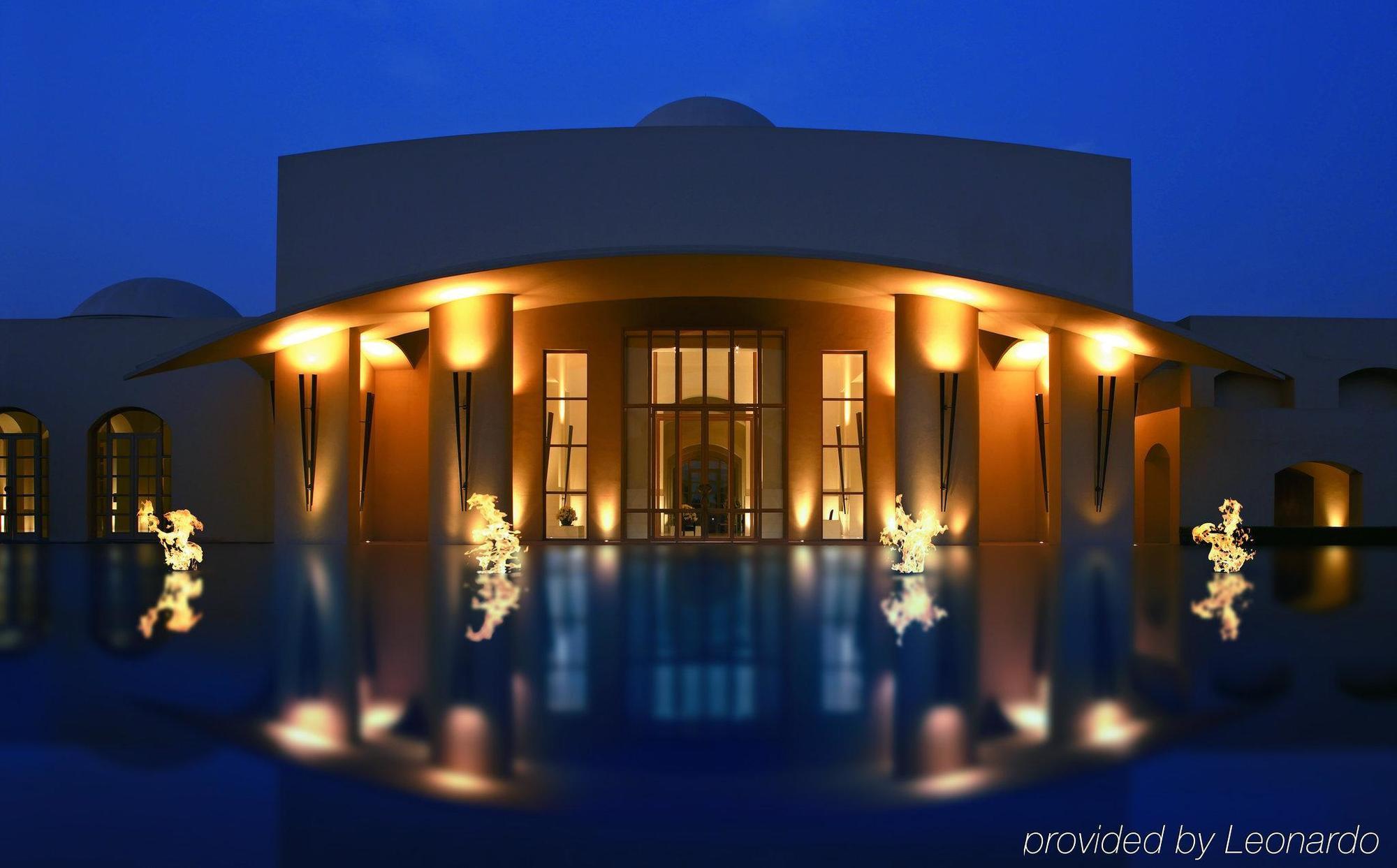 Trident Gurgaon Hotel Екстериор снимка The main entrance of the museum